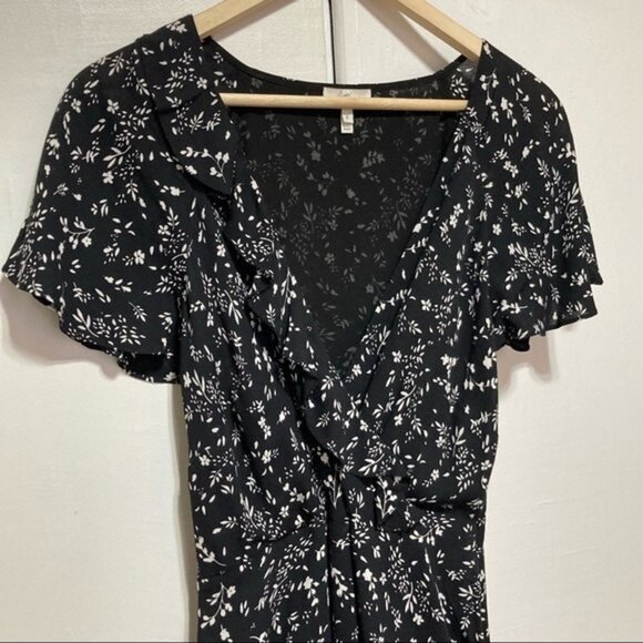 Joie Orita Ruffle Printed Dress in Caviar Black Floral, Size 6 - Picture 8 of 16